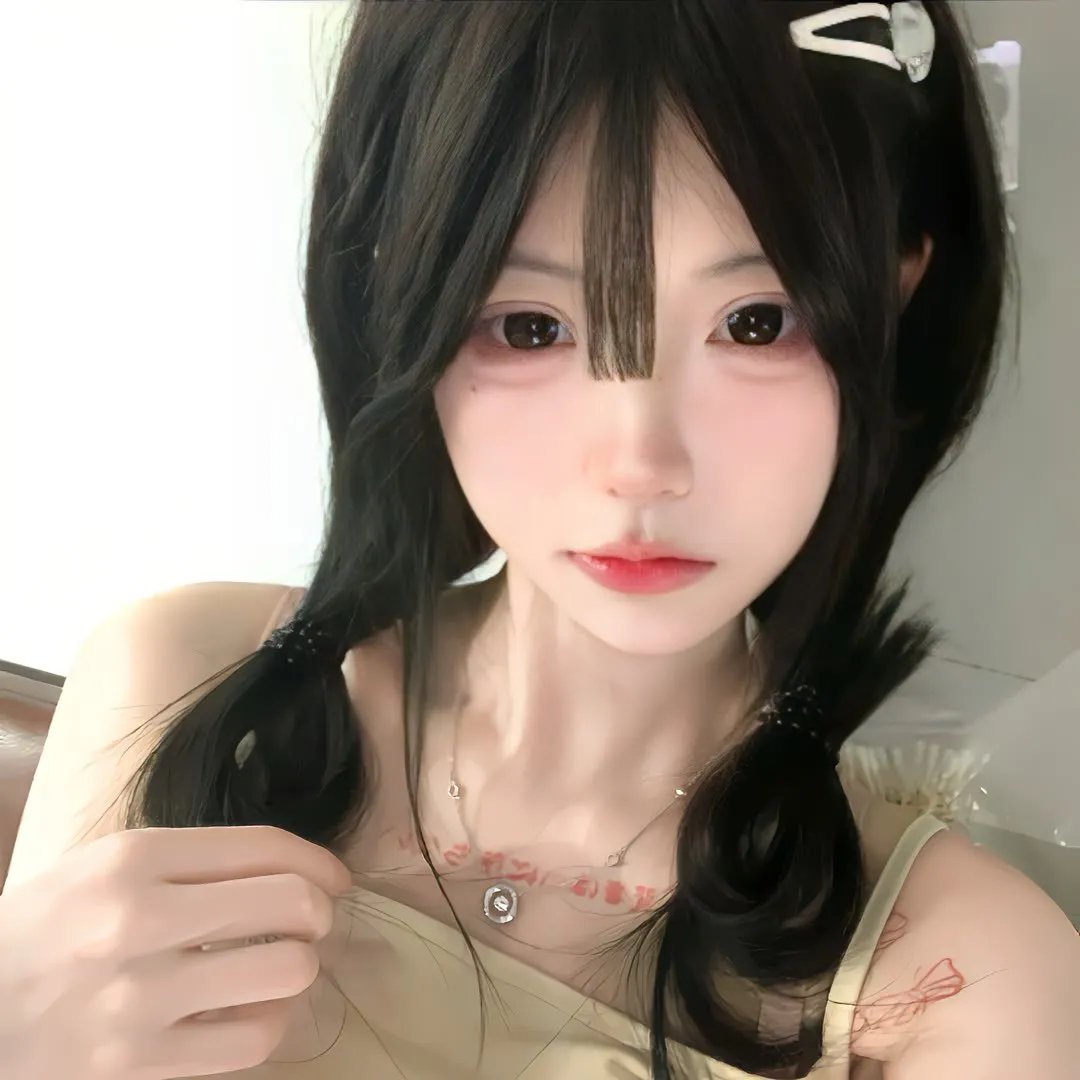 黑夜里的眼睛