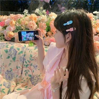 10号舱里的女人